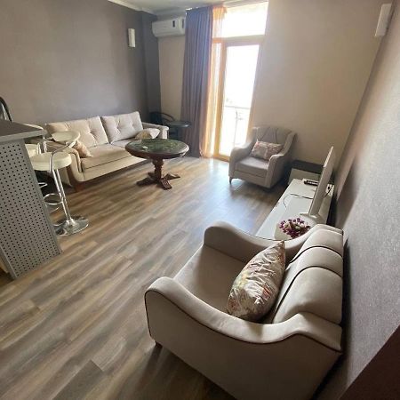 באטומי Orbi Plaza Apartment מראה חיצוני תמונה
