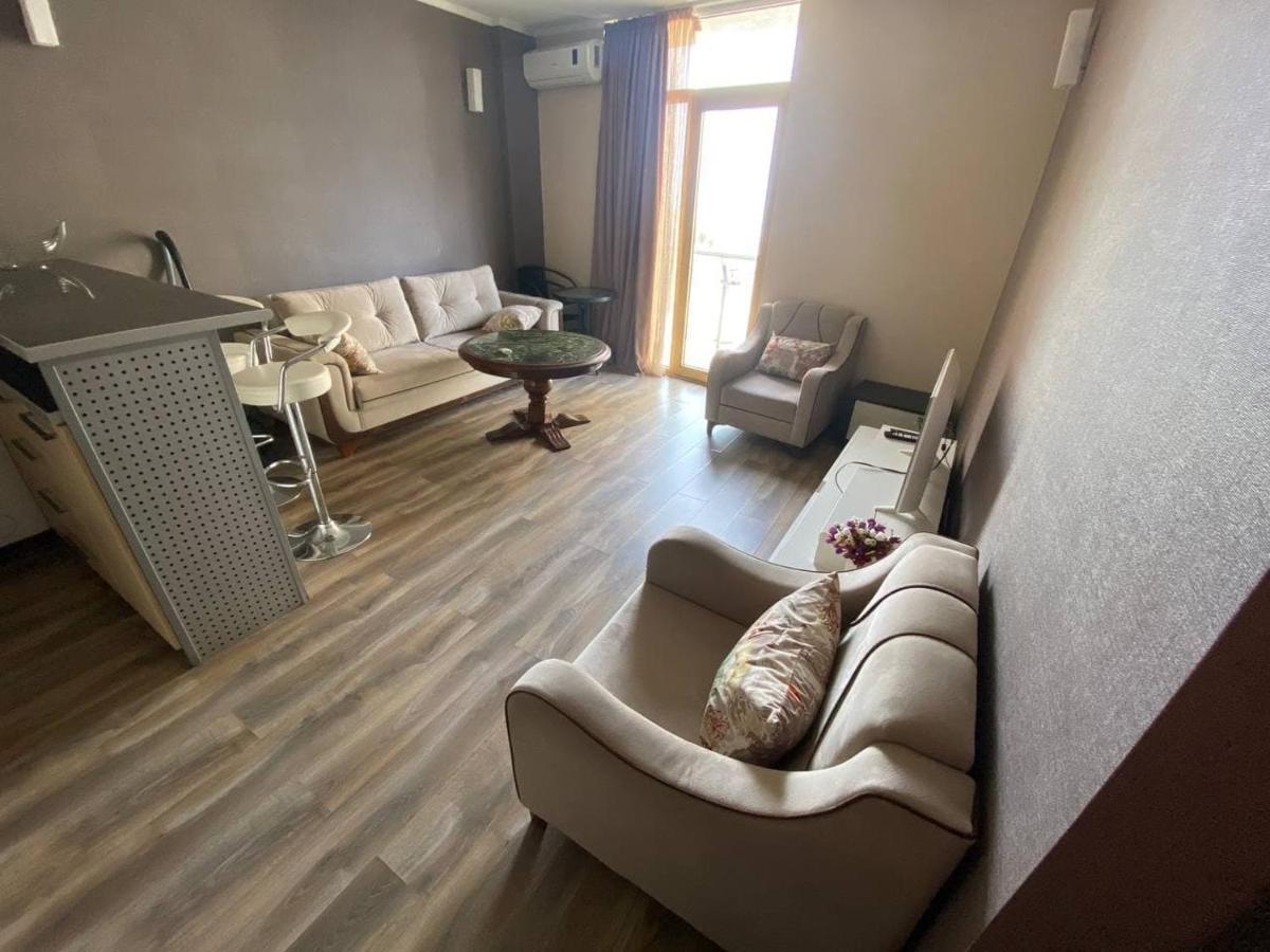 באטומי Orbi Plaza Apartment מראה חיצוני תמונה